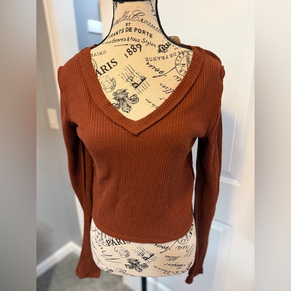 Care FP Manchester Long Sleeve - Picture 2 of 9